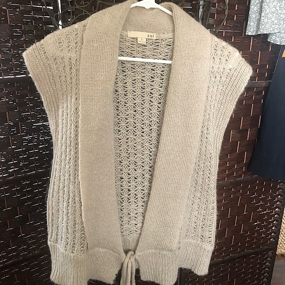 3/$30 - Forever 21 sleeveless wrap style sweater, beige - Picture 1 of 3